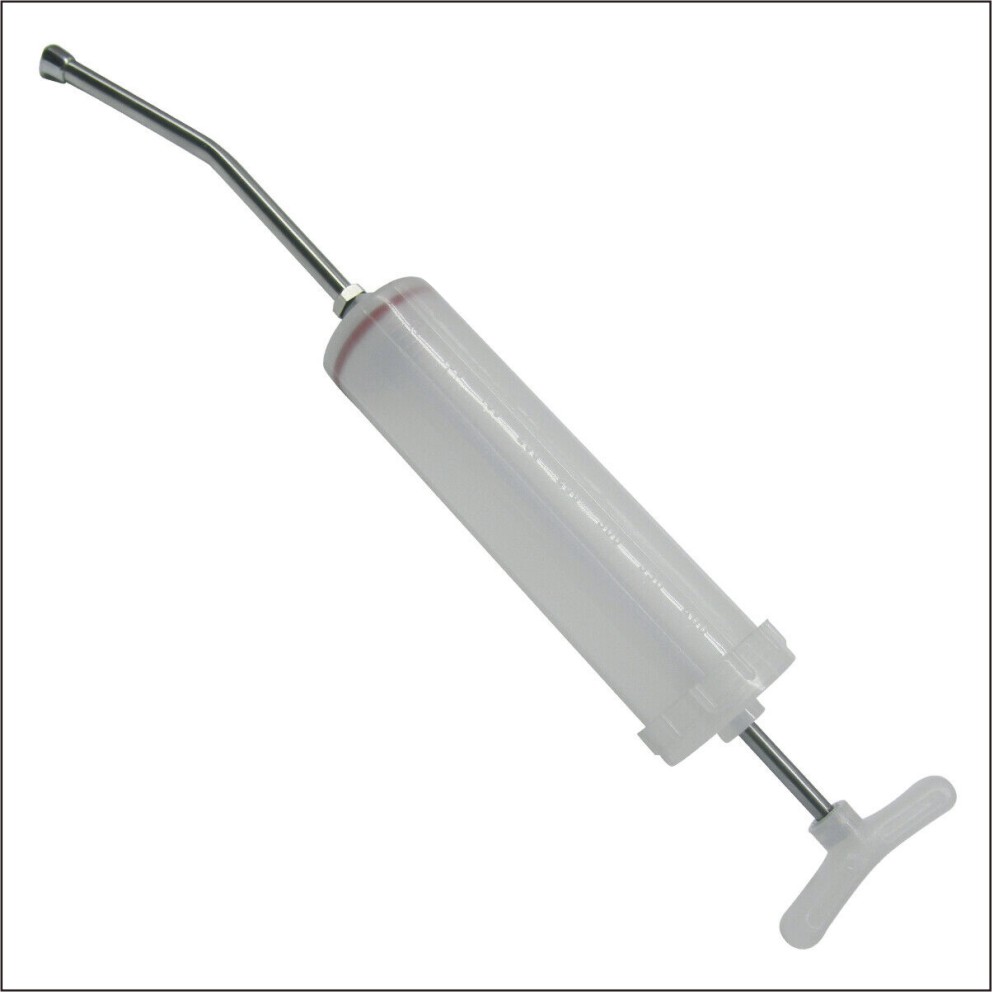 syringes & bolus gun
